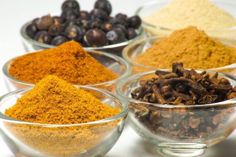 Exploring the Health Benefits of Herbal Teas and Tisanes